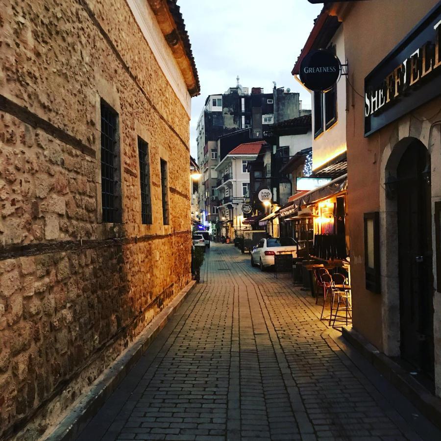 Gagarin Pub & Hotel Antalya Luaran gambar
