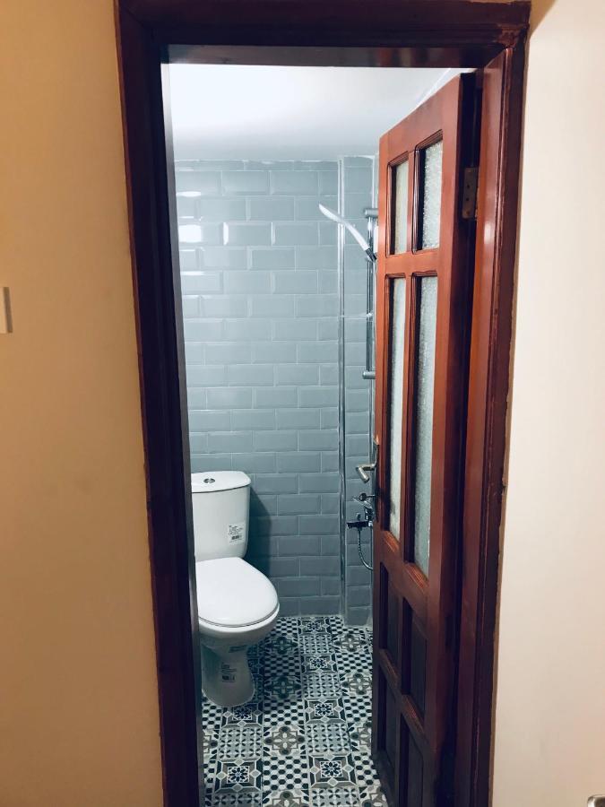 Gagarin Pub & Hotel Antalya Luaran gambar