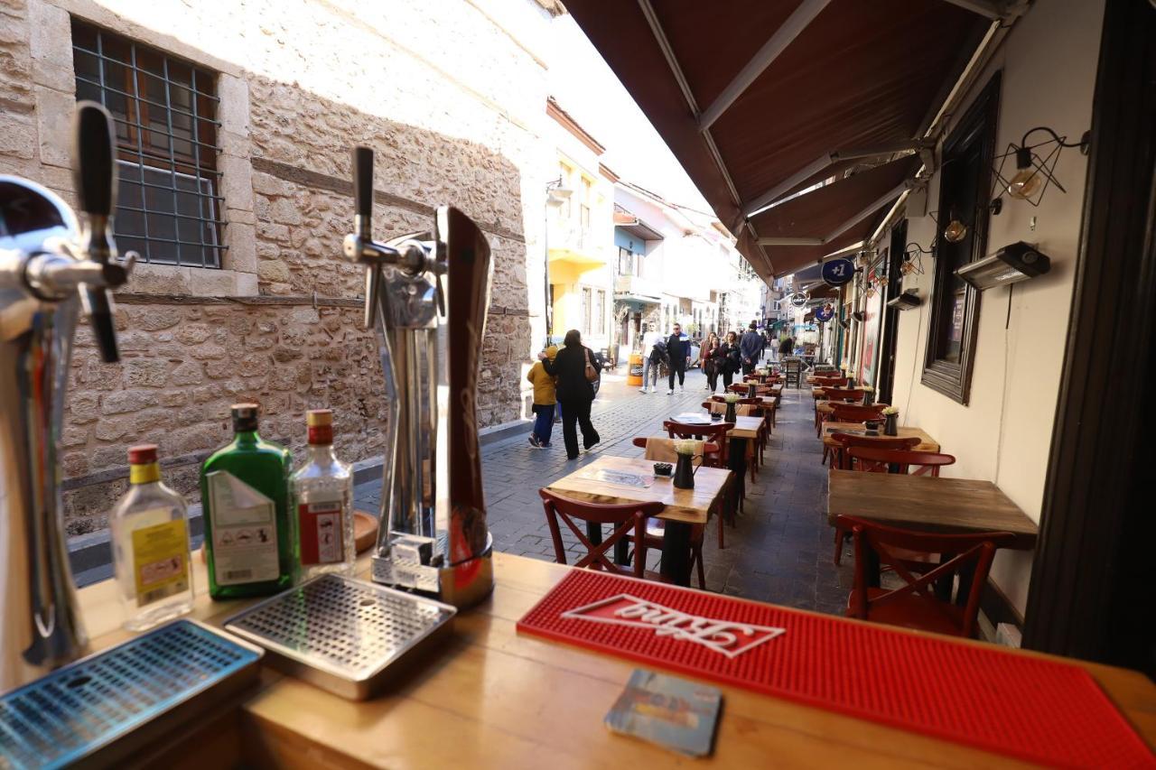 Gagarin Pub & Hotel Antalya Luaran gambar