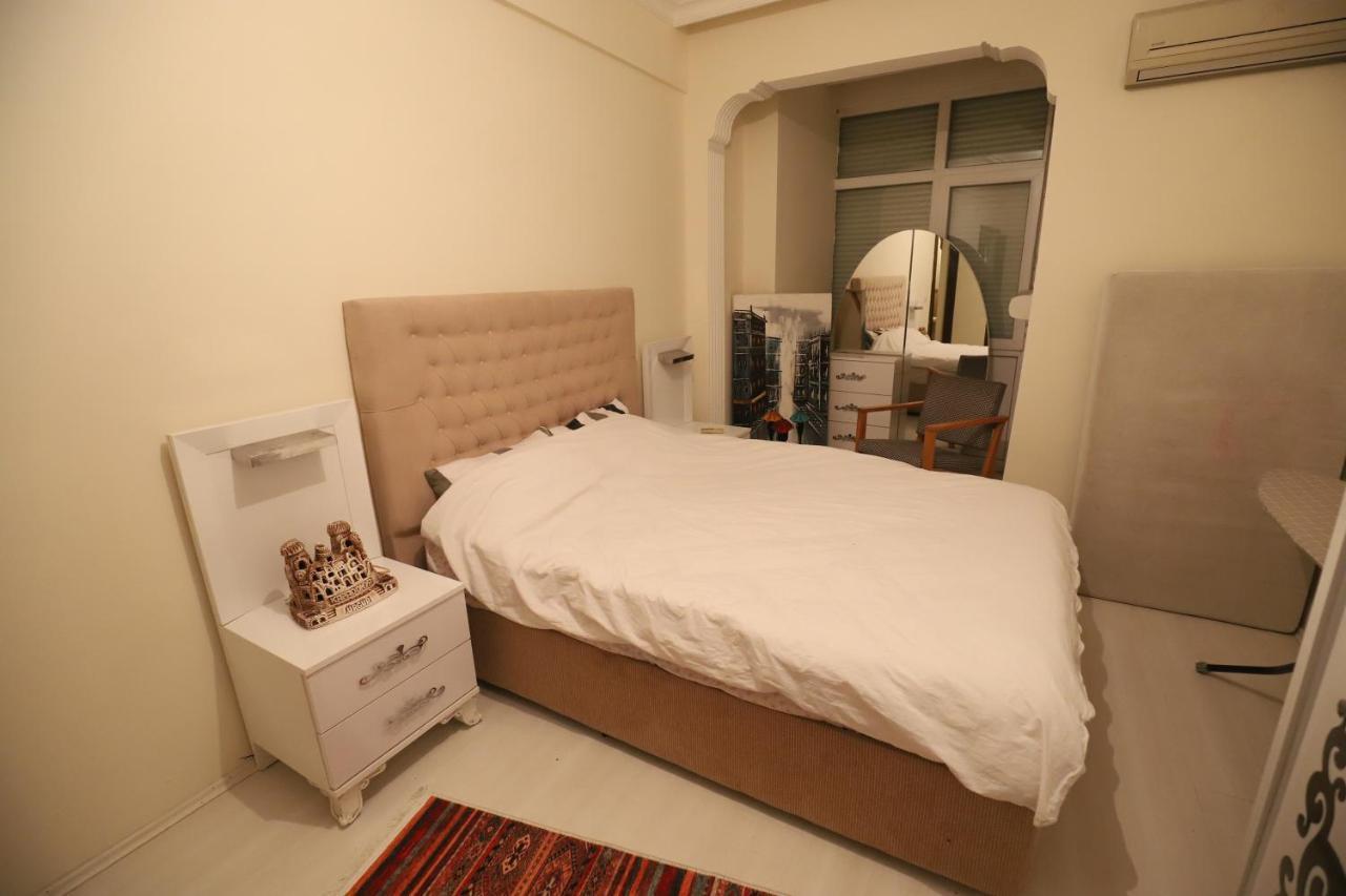 Gagarin Pub & Hotel Antalya Luaran gambar